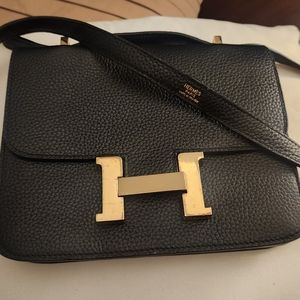 HERMÈS BLACK LEATHER BAG